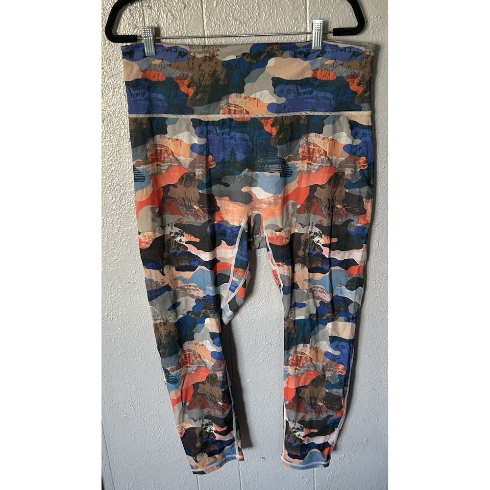 Women's Fabletics Multicolor Yoga Pants Size 2X Workout Sports Casual Art